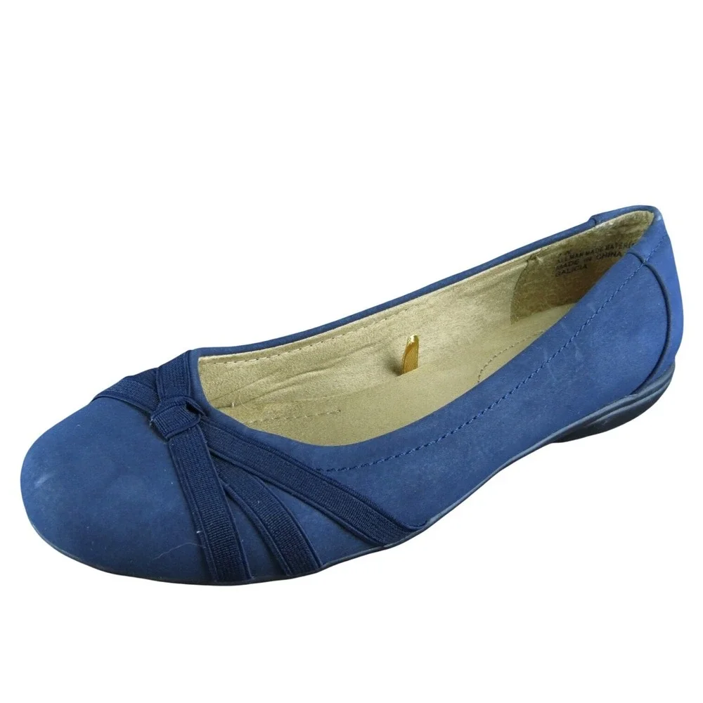 White Mountain Women's Galicia‎ Ballet Blue Synthetic Size 7W Gently Used 2025